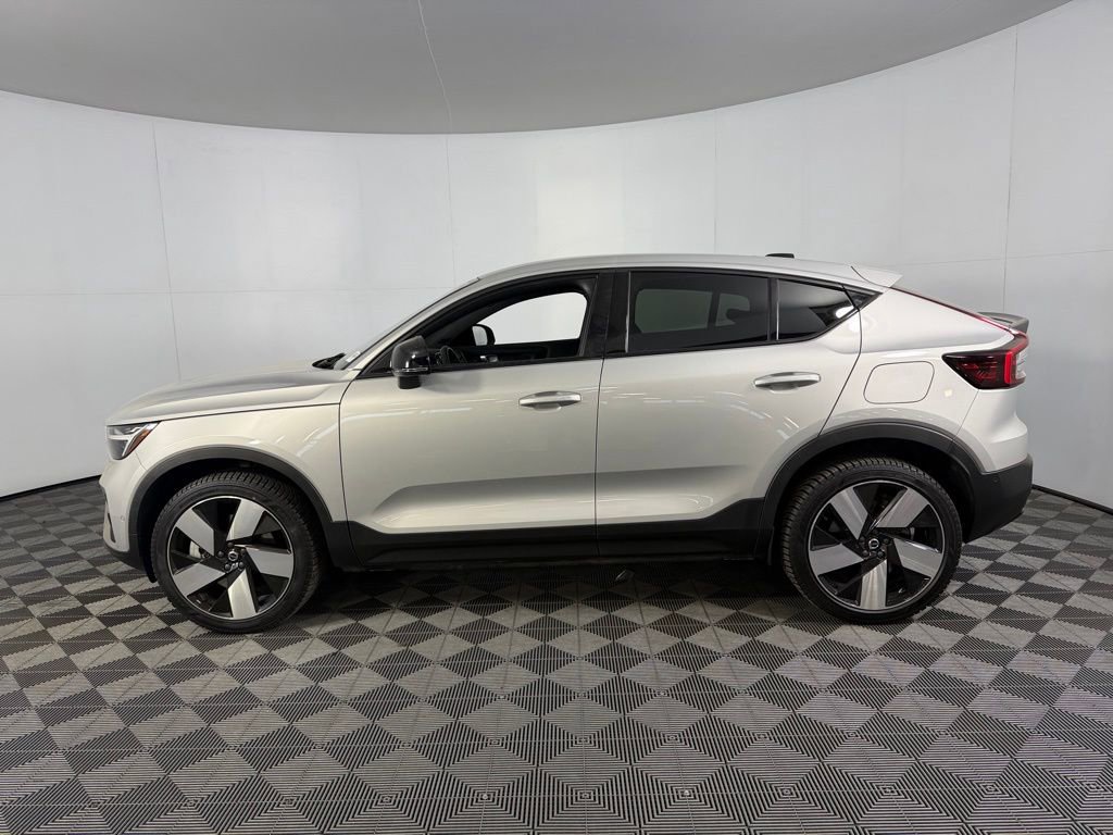 Used 2023 Volvo C40 P8 Recharge Ultimate w/ Protection Package Premier image 10