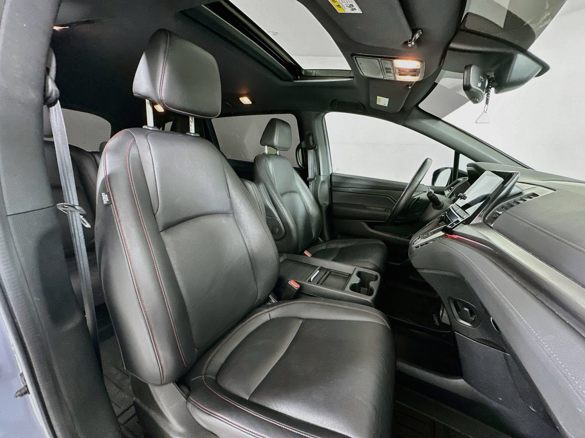 Used 2024 Honda Odyssey Sport image 29