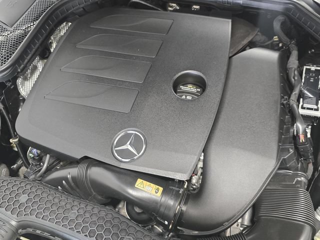 Used 2021 Mercedes-Benz C 300 4MATIC Sedan w/ AMG Line image 7
