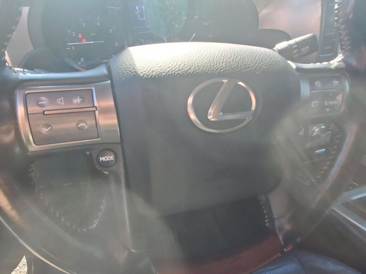 Used 2015 Lexus GX 460 image 16