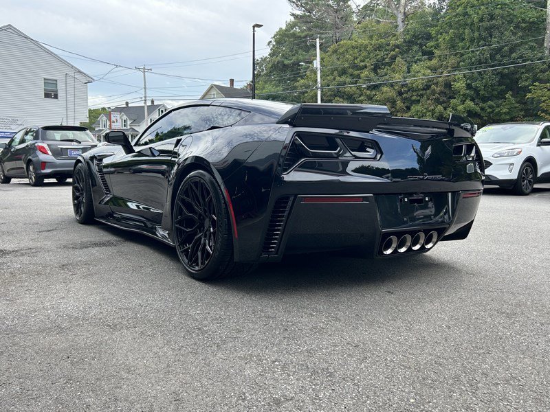 Used 2018 Chevrolet Corvette Z06 RWD image 19