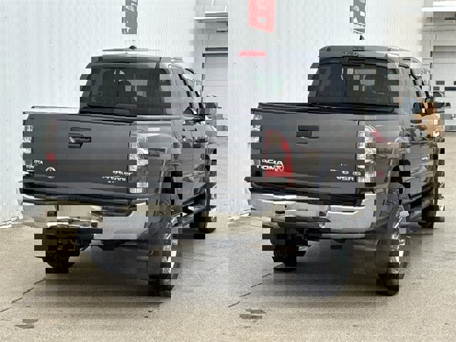 Used 2014 Toyota Tacoma PreRunner w/ SR5 Package image 4