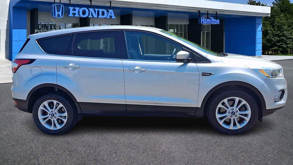 Used 2017 Ford Escape SE AWD/4WD image 9