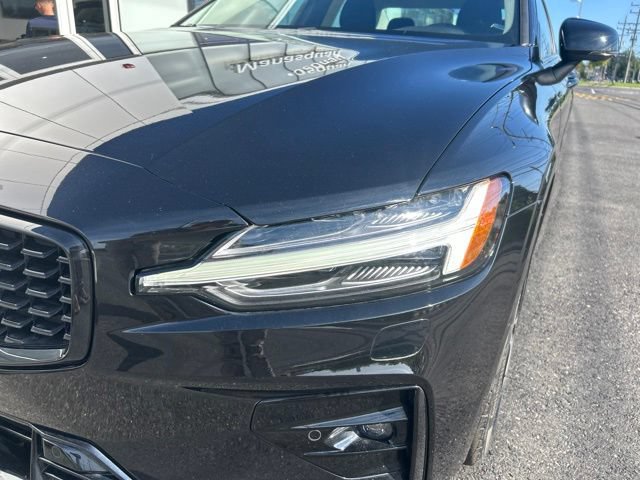 Certified 2024 Volvo S60 B5 Plus w/ Climate Package AWD/4WD image 8