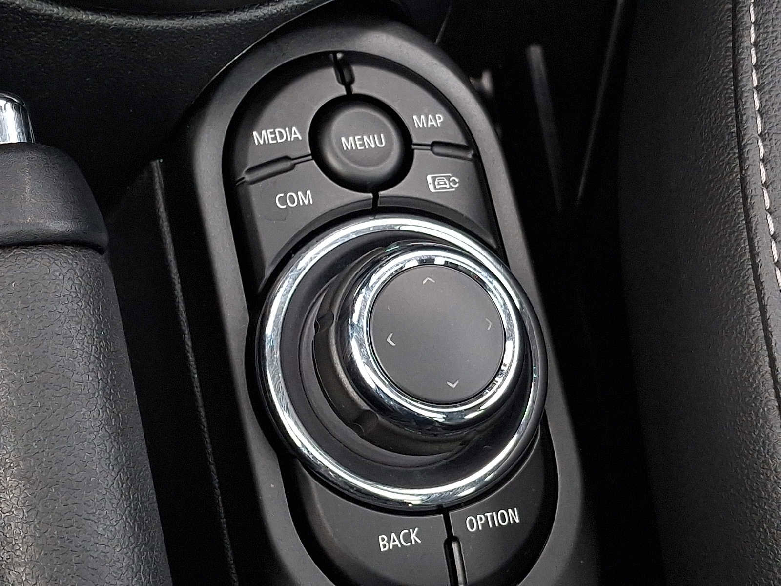 Certified 2023 MINI Cooper 4-Door Hardtop image 22