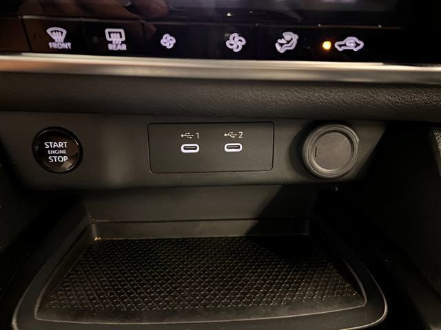 Used 2025 Nissan Rogue SV AWD/4WD image 22