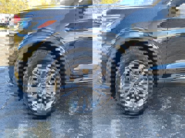 New 2026 Ford Explorer Active image 17