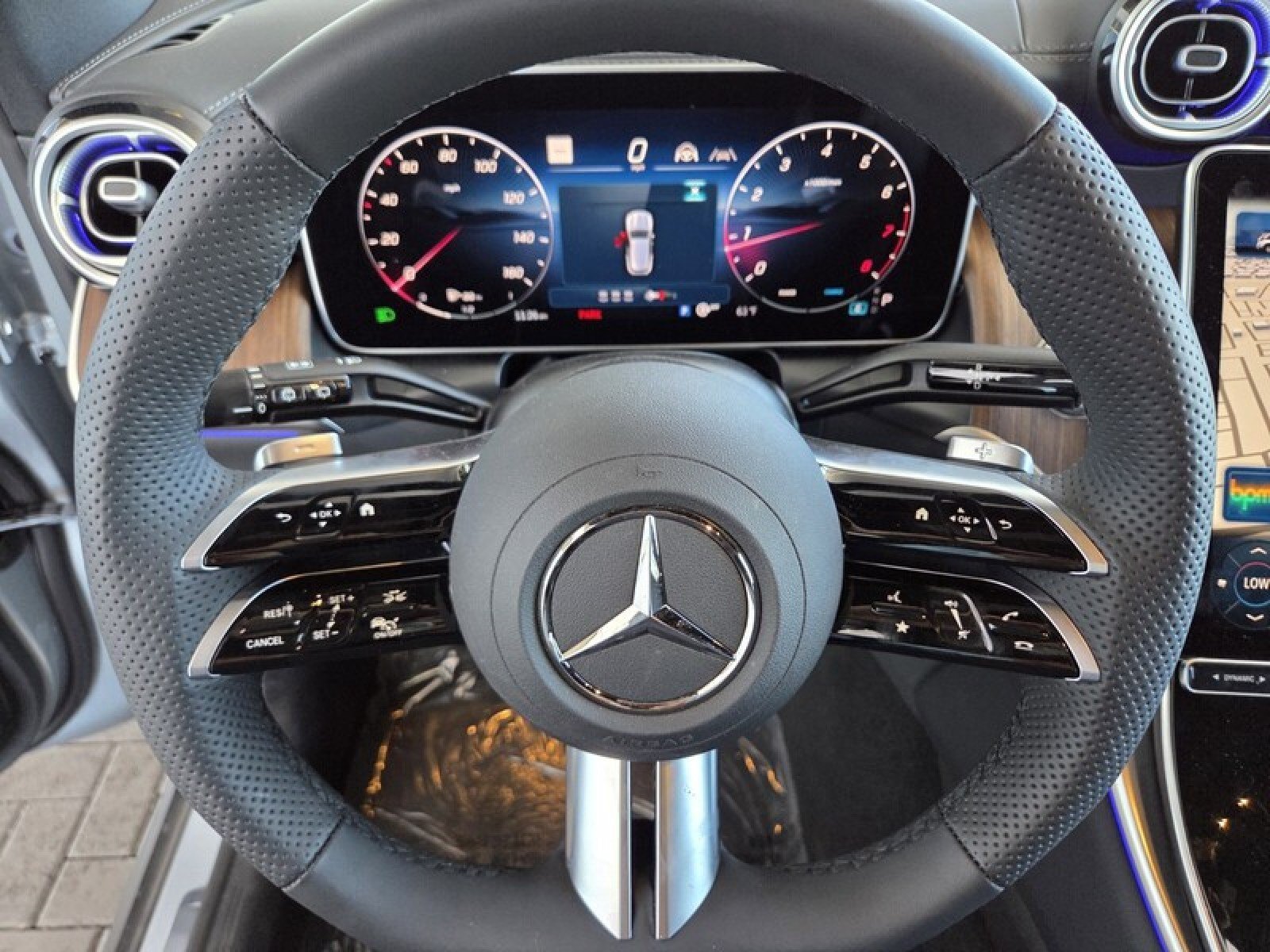 New 2025 Mercedes-Benz GLC 300 image 21