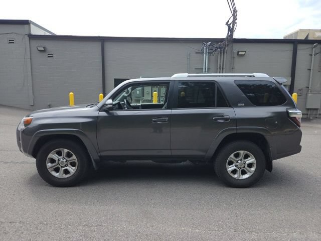 Used 2016 Toyota 4Runner SR5 Premium RWD image 6