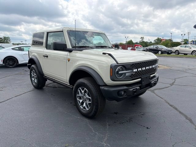 Certified 2025 Ford Bronco Badlands AWD/4WD video 1