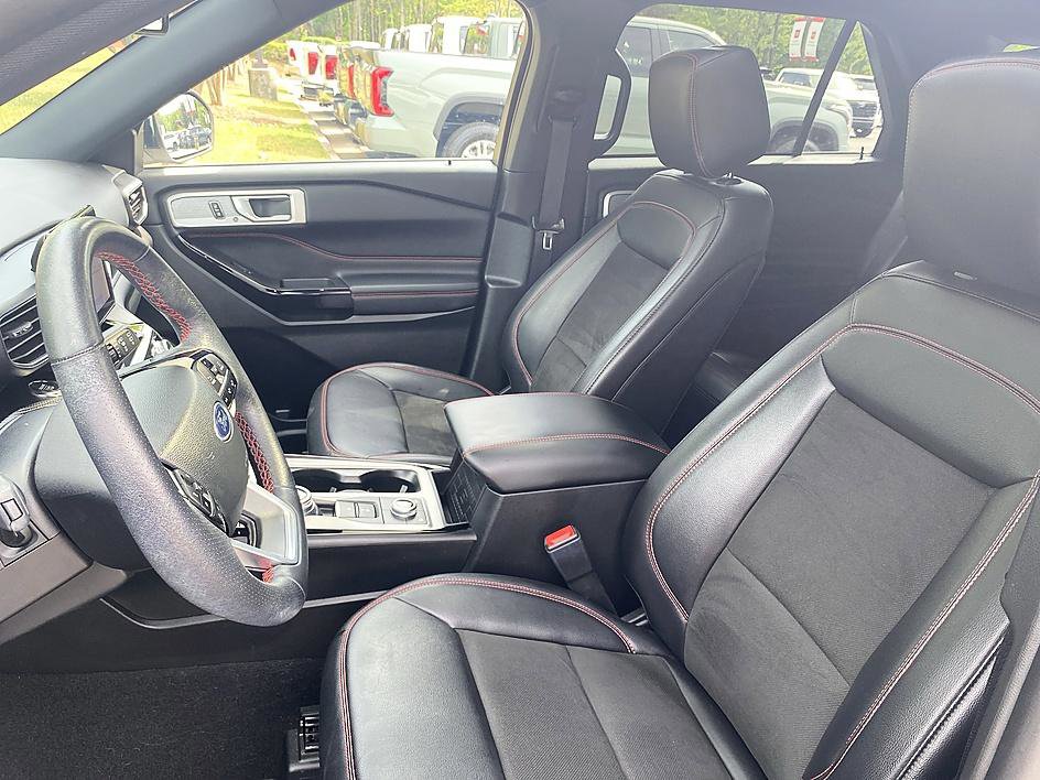 Used 2023 Ford Explorer ST-Line w/ Class IV Trailer Tow Package image 11