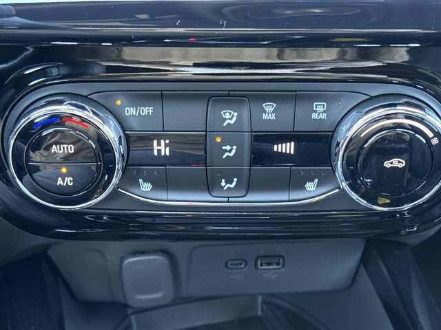 New 2026 Chevrolet Trax RS w/ Sunroof Package image 18