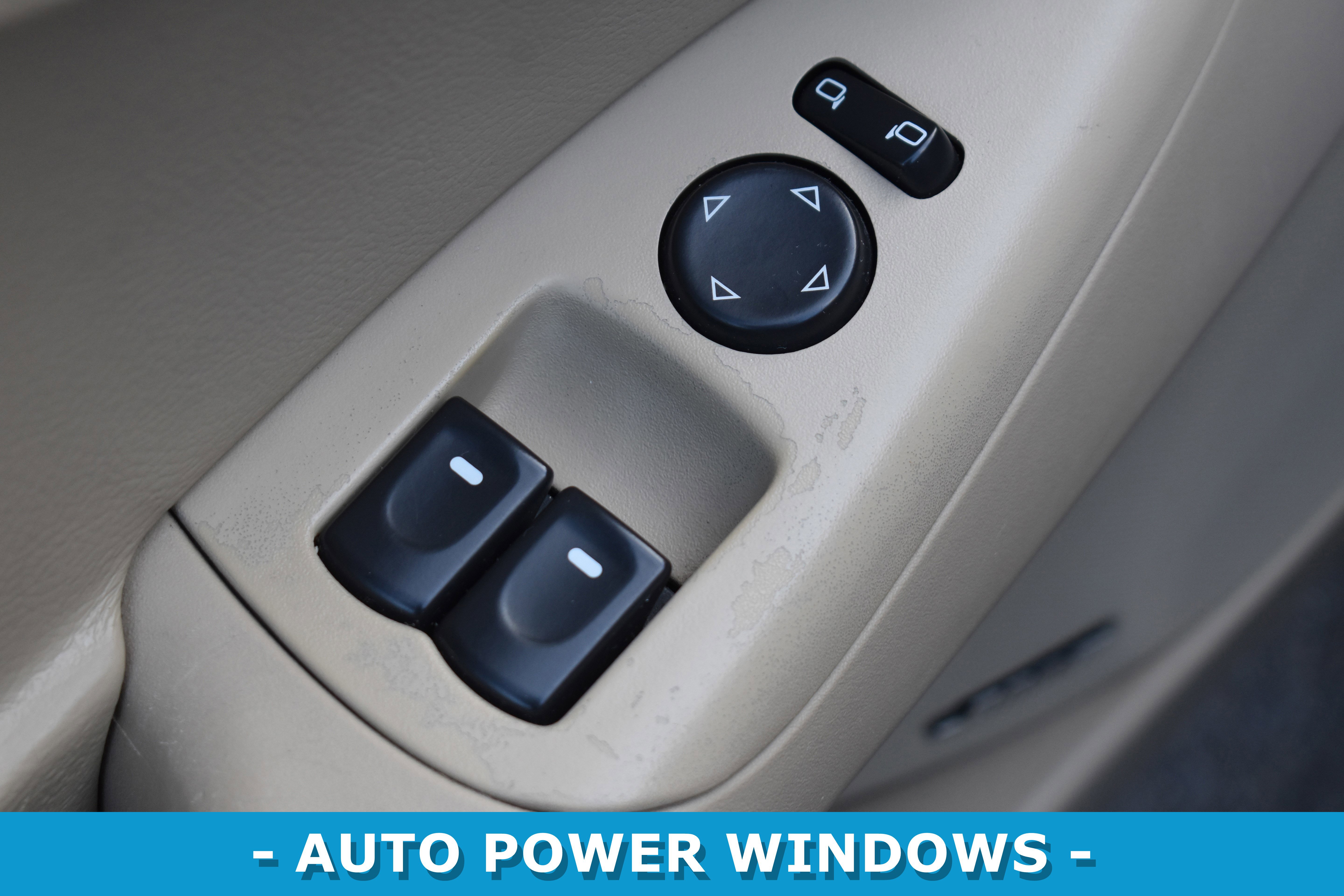 Used 2006 Chevrolet Corvette Convertible w/ Preferred Equipment Group image 7