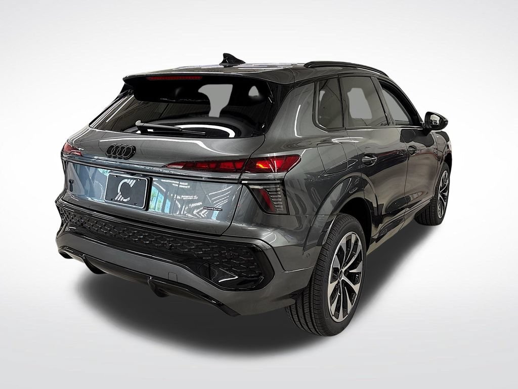 New 2026 Audi Q3 quattro 2.0T AWD/4WD image 5