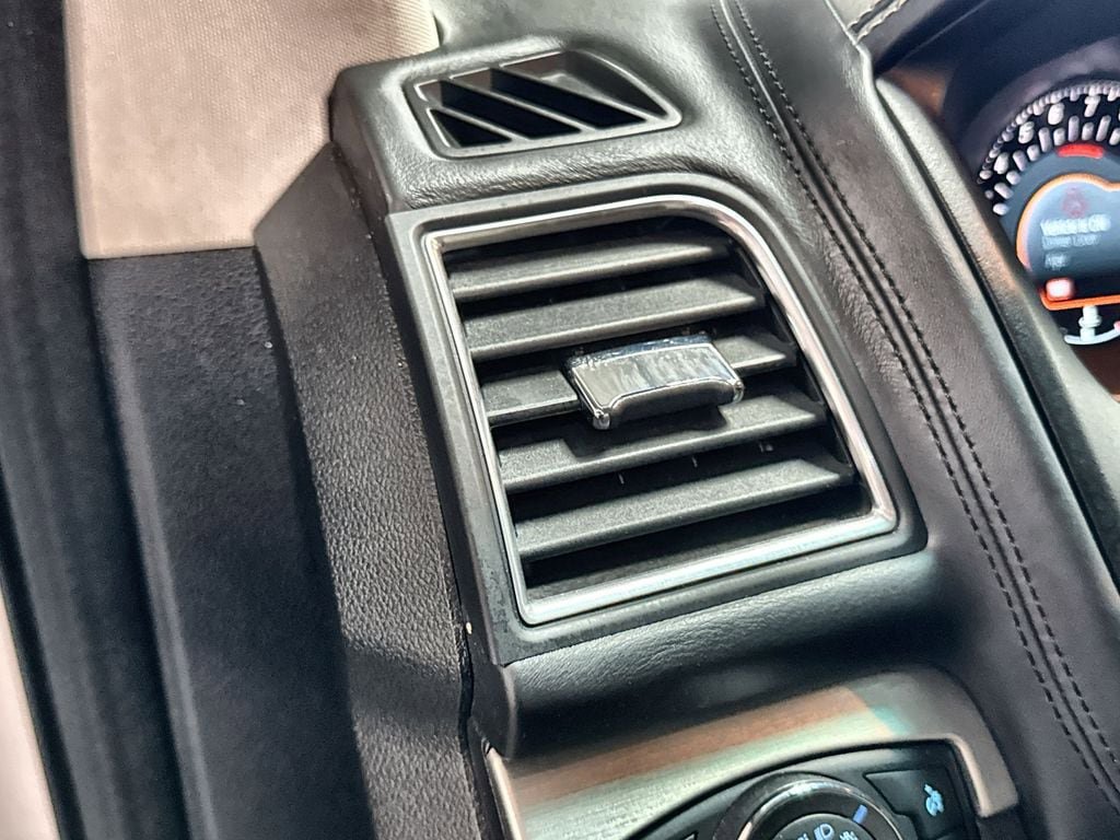 Used 2017 Ford Explorer Platinum AWD/4WD image 15
