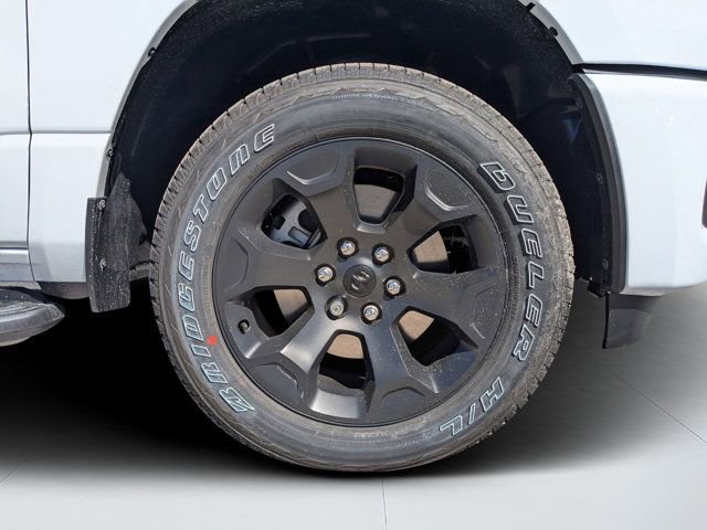 New 2026 RAM 1500 Express AWD/4WD image 10