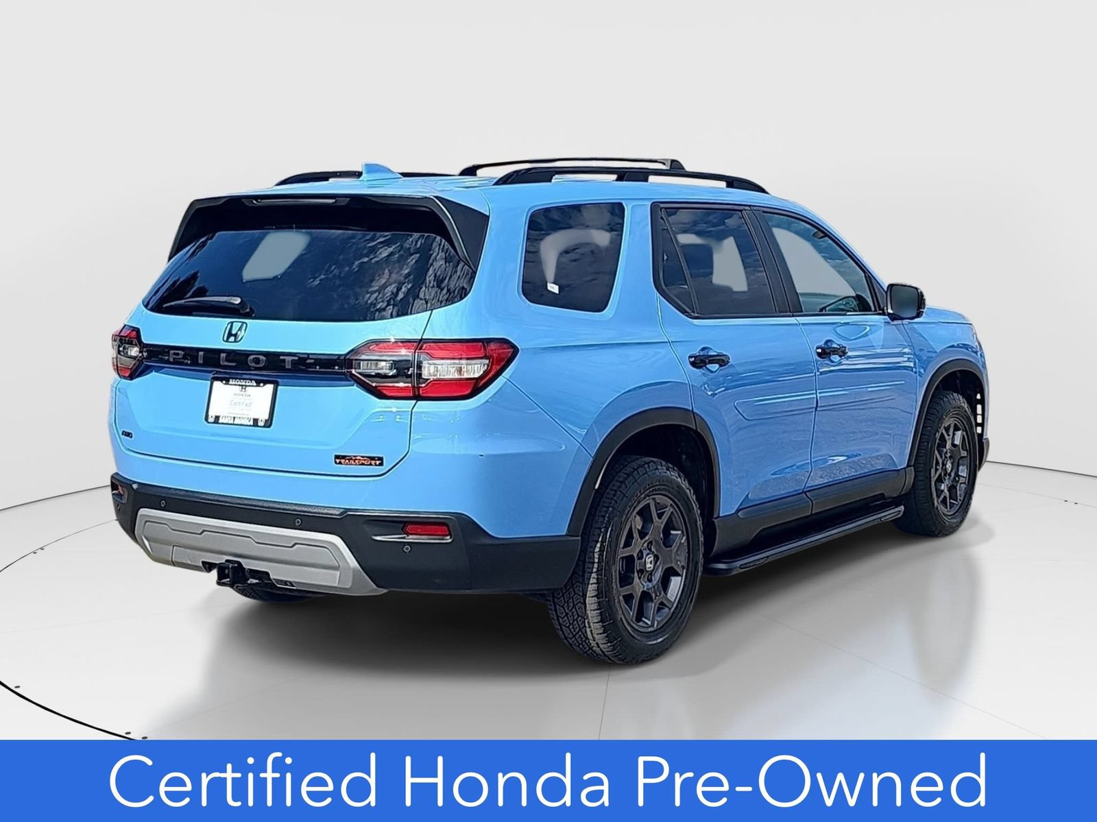 Certified 2024 Honda Pilot TrailSport image 5