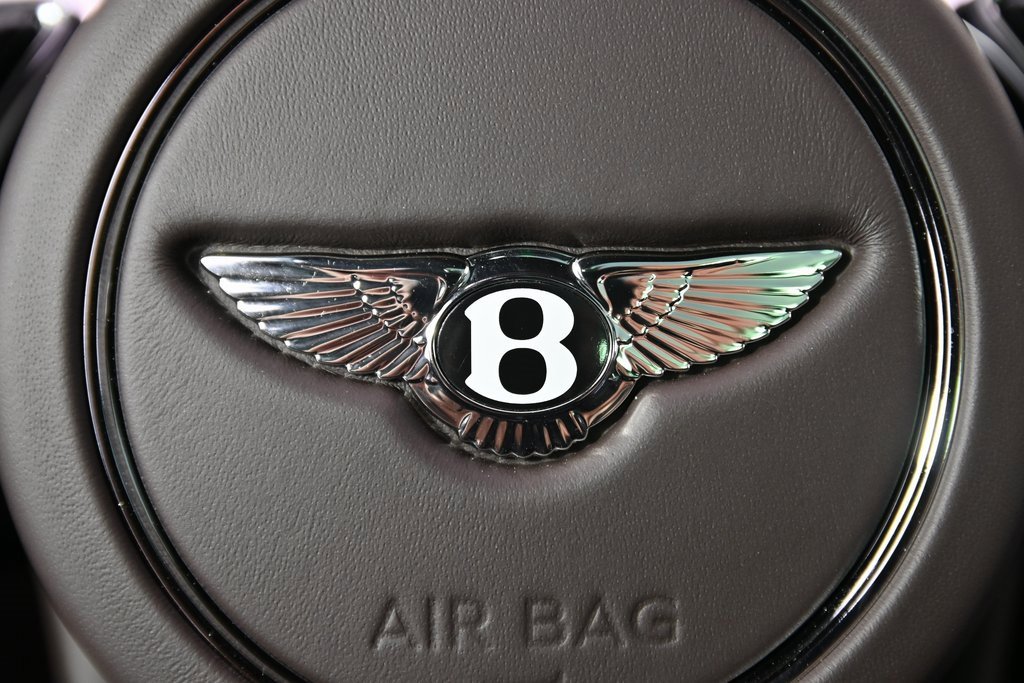 Used 2024 Bentley Bentayga Extended Wheelbase image 36