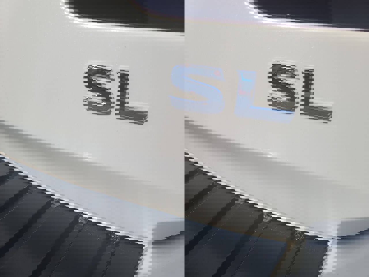 Used 2021 Nissan Armada SL w/ Captain's Chairs Package image 9