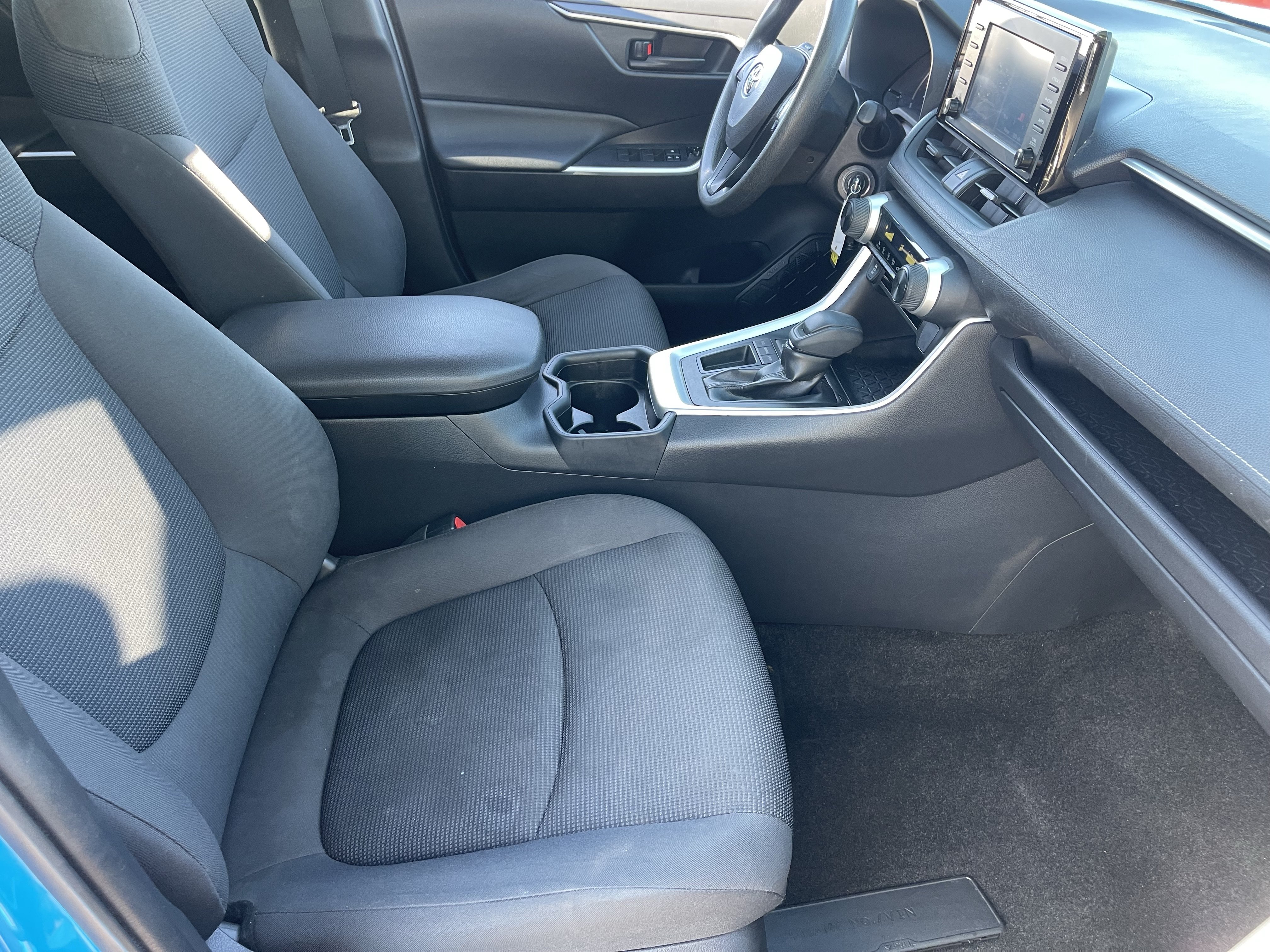Used 2019 Toyota RAV4 LE w/ All Weather Liner Package FWD image 12