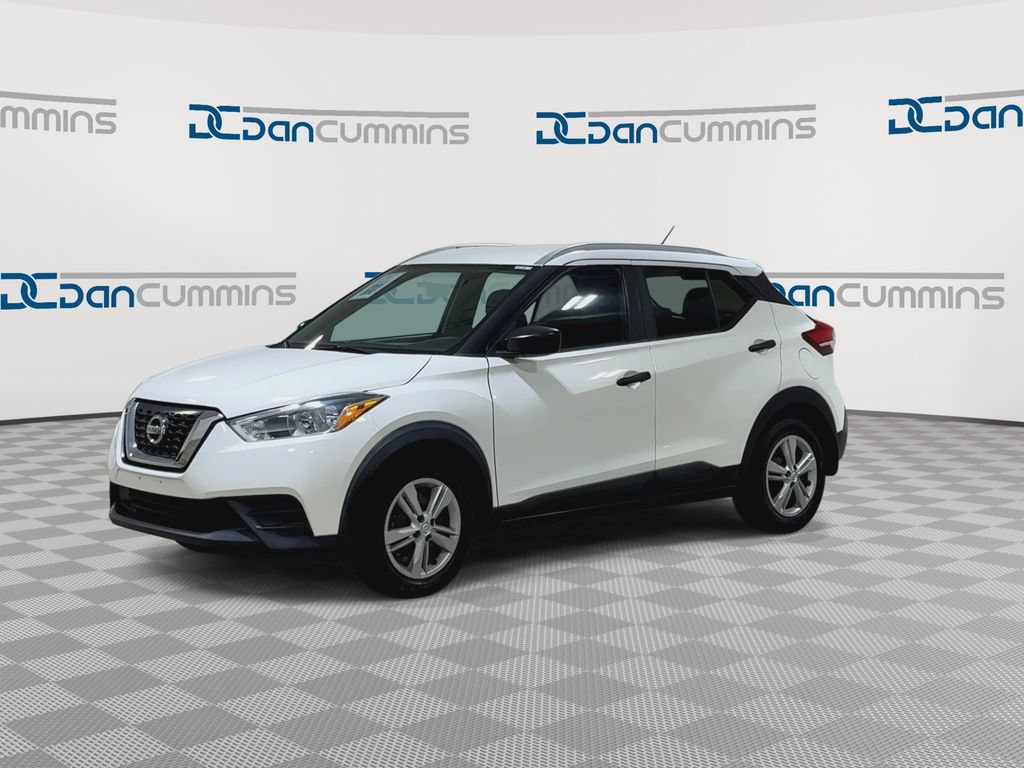 Used 2018 Nissan Kicks S FWD image 4
