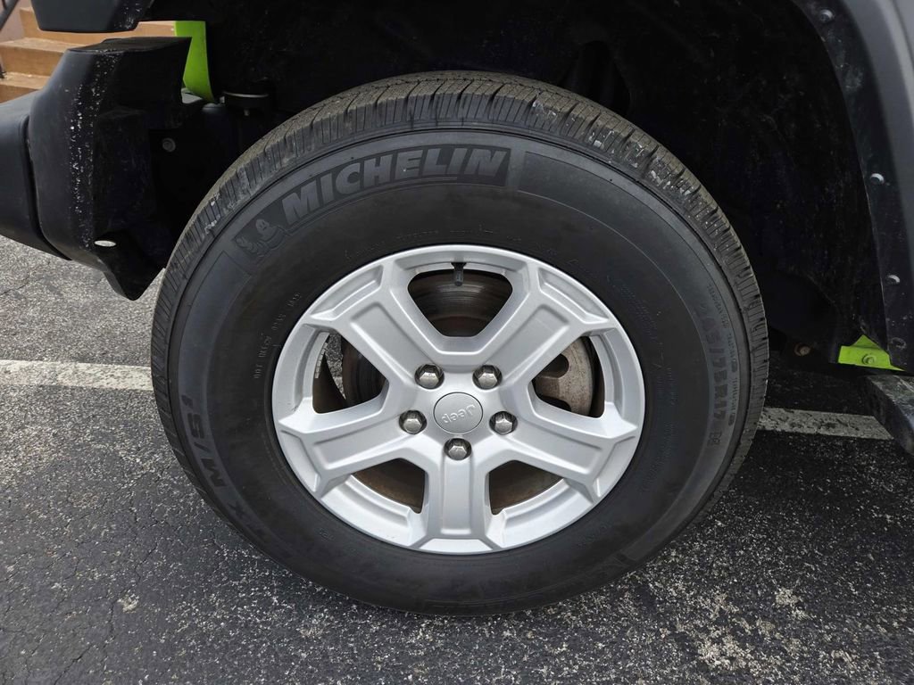 Used 2021 Jeep Wrangler Unlimited Sport image 19