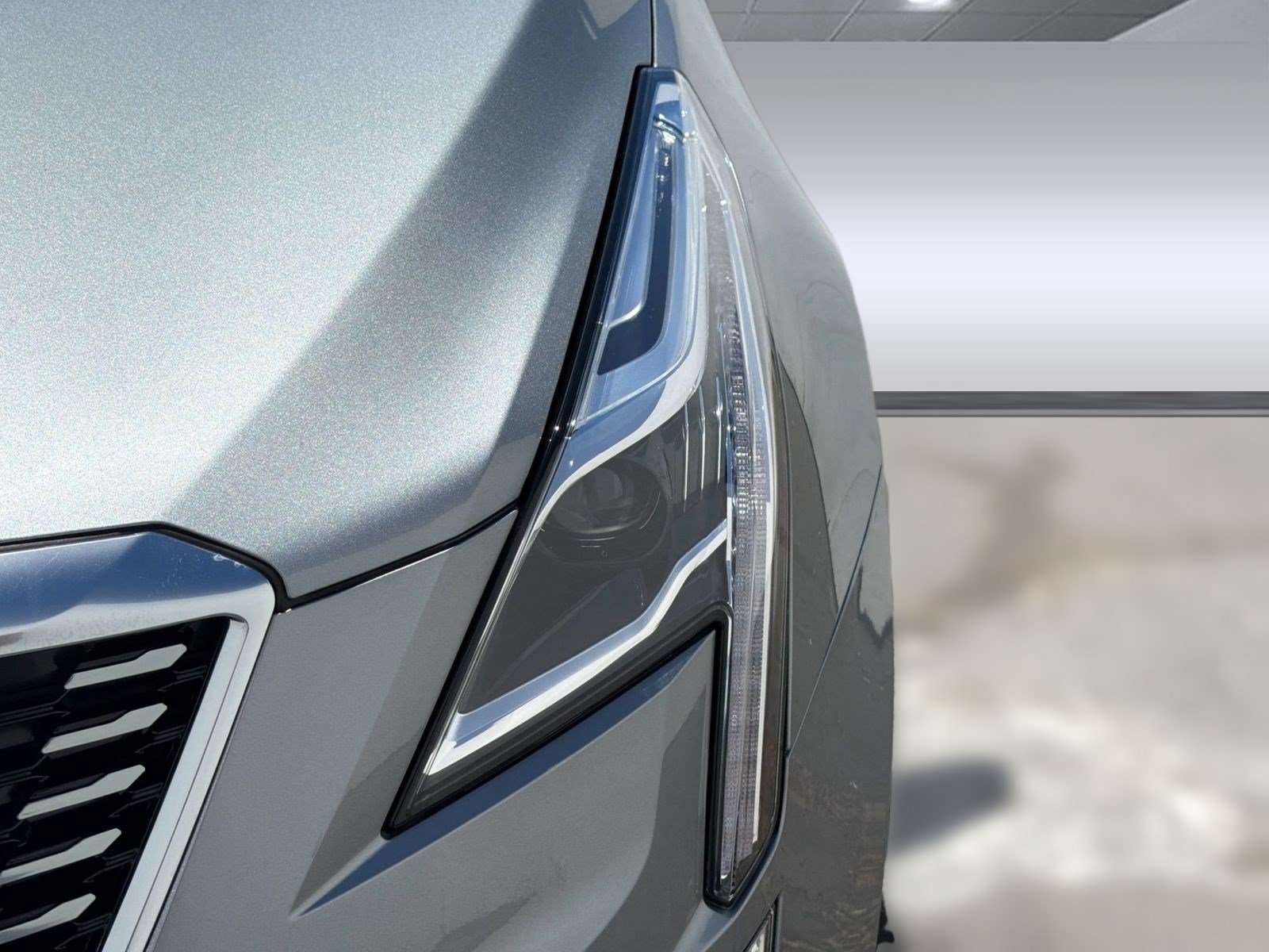 New 2026 Cadillac XT5 Luxury w/ LPO, Floor Liner Package AWD/4WD image 11