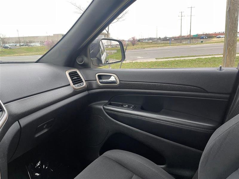 Used 2015 Jeep Grand Cherokee Laredo w/ Quick Order Package 23E image 51