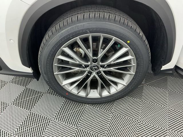 Used 2024 Lexus NX 350h AWD w/ Luxury Package image 17