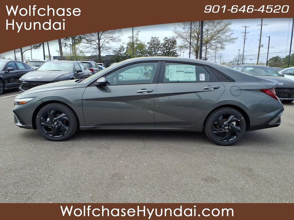 New 2026 Hyundai Elantra Sport FWD image 2