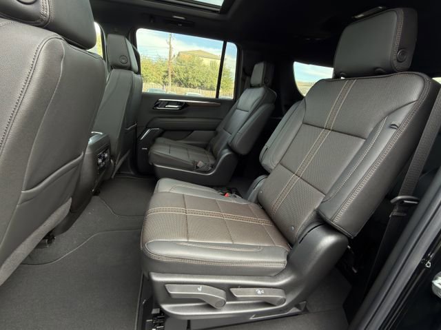 New 2026 Chevrolet Suburban High Country image 20