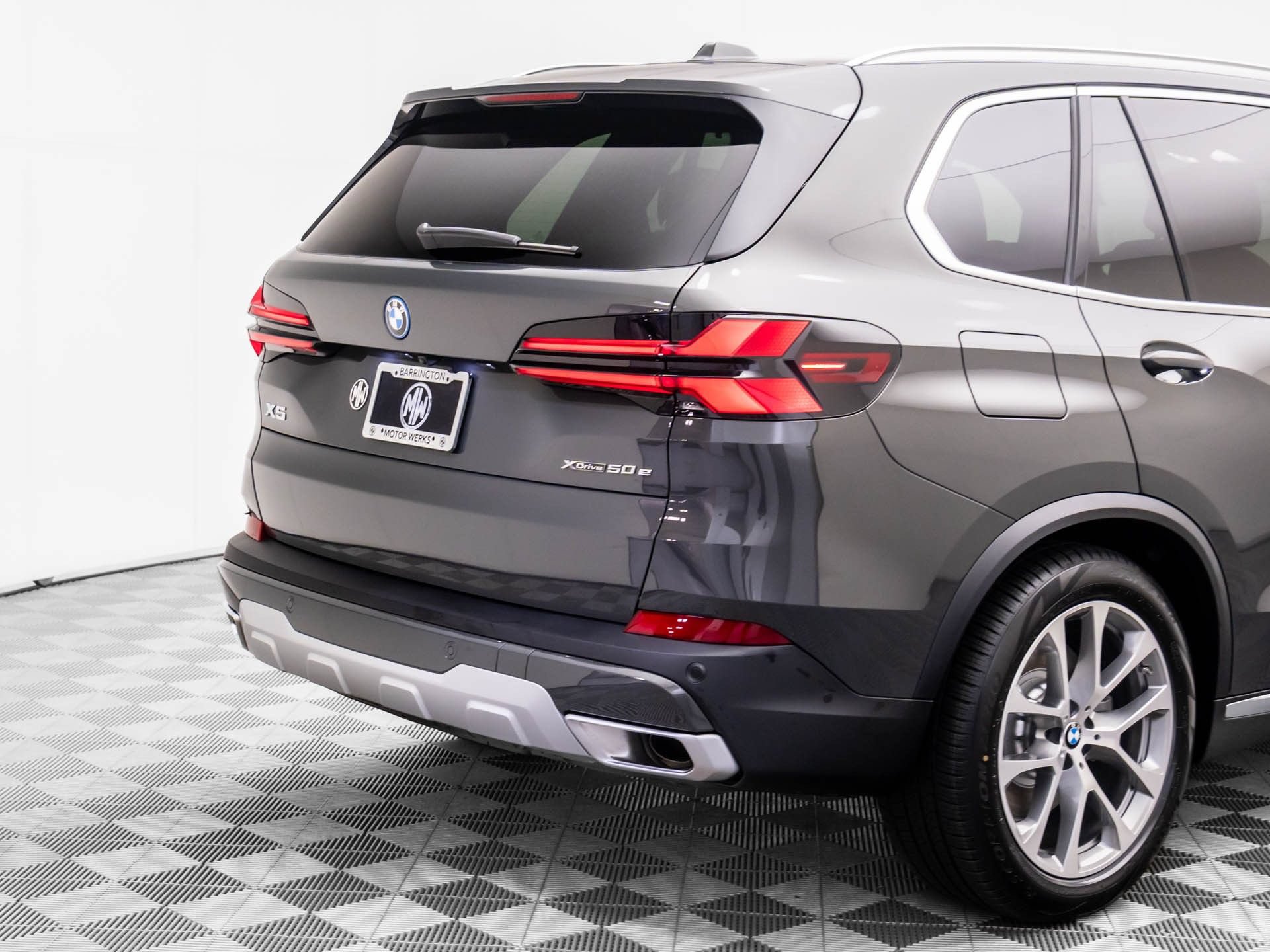 Used 2026 BMW X5 xDrive50e w/ Executive Package AWD/4WD image 39