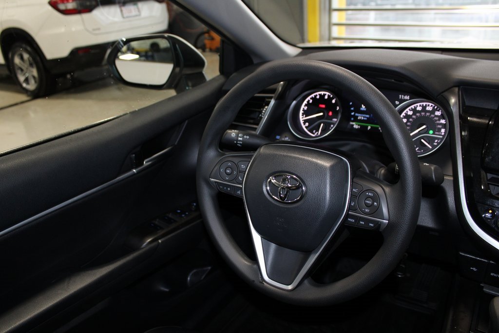 Used 2023 Toyota Camry LE image 22