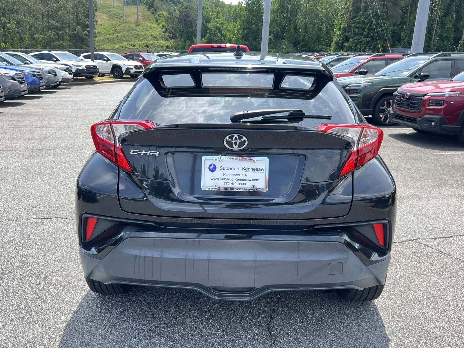 Used 2019 Toyota C-HR XLE FWD image 6