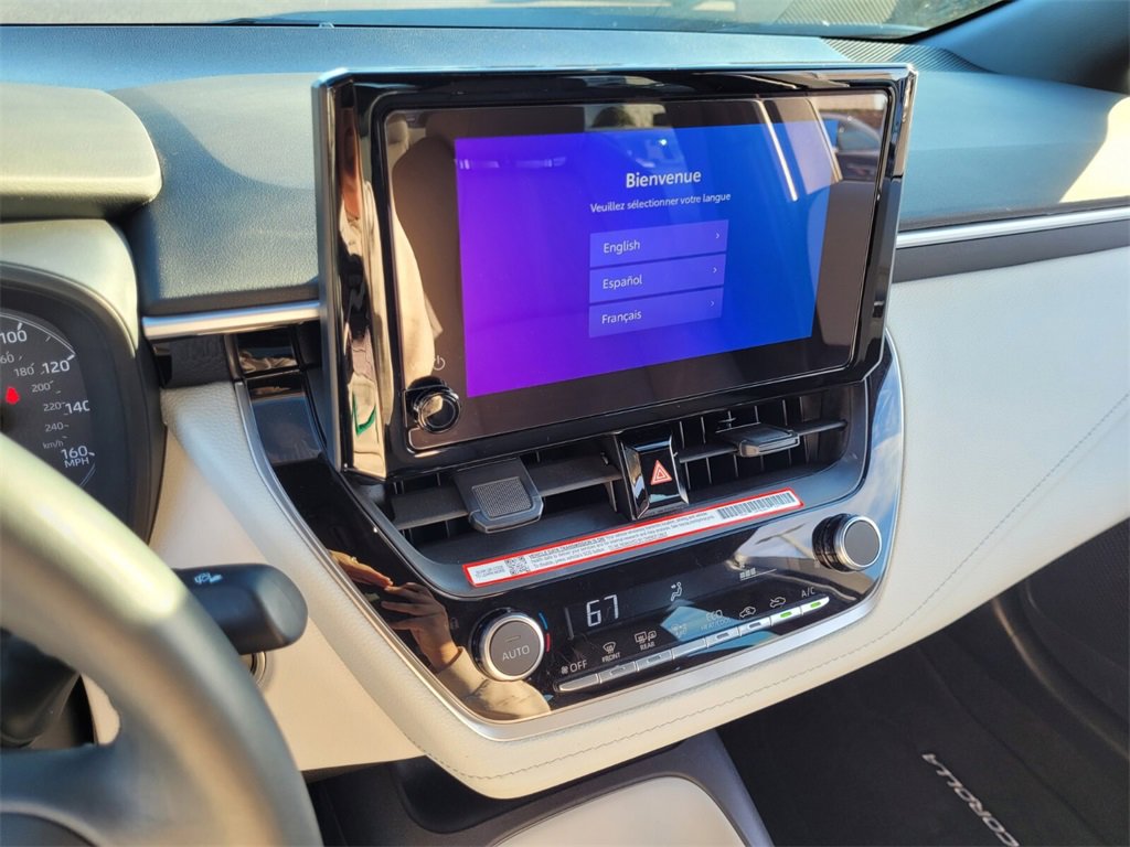 Certified 2025 Toyota Corolla SE image 19