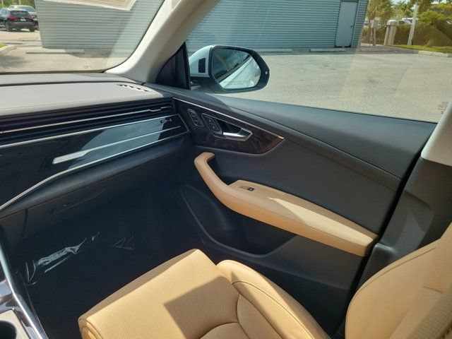 Certified 2025 Audi Q8 Prestige w/ Prestige Package AWD/4WD image 14
