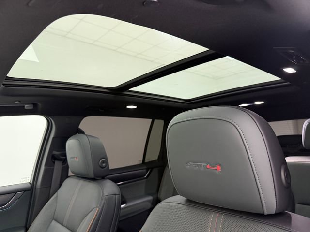 Used 2024 GMC Acadia AT4 image 11