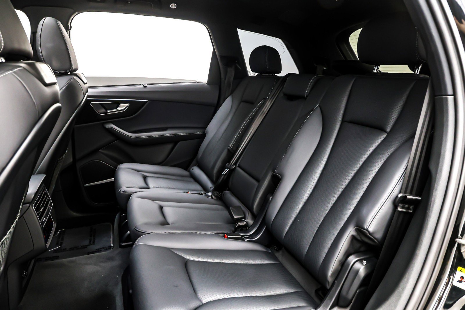 Used 2025 Audi Q7 3.0T Premium Plus image 9