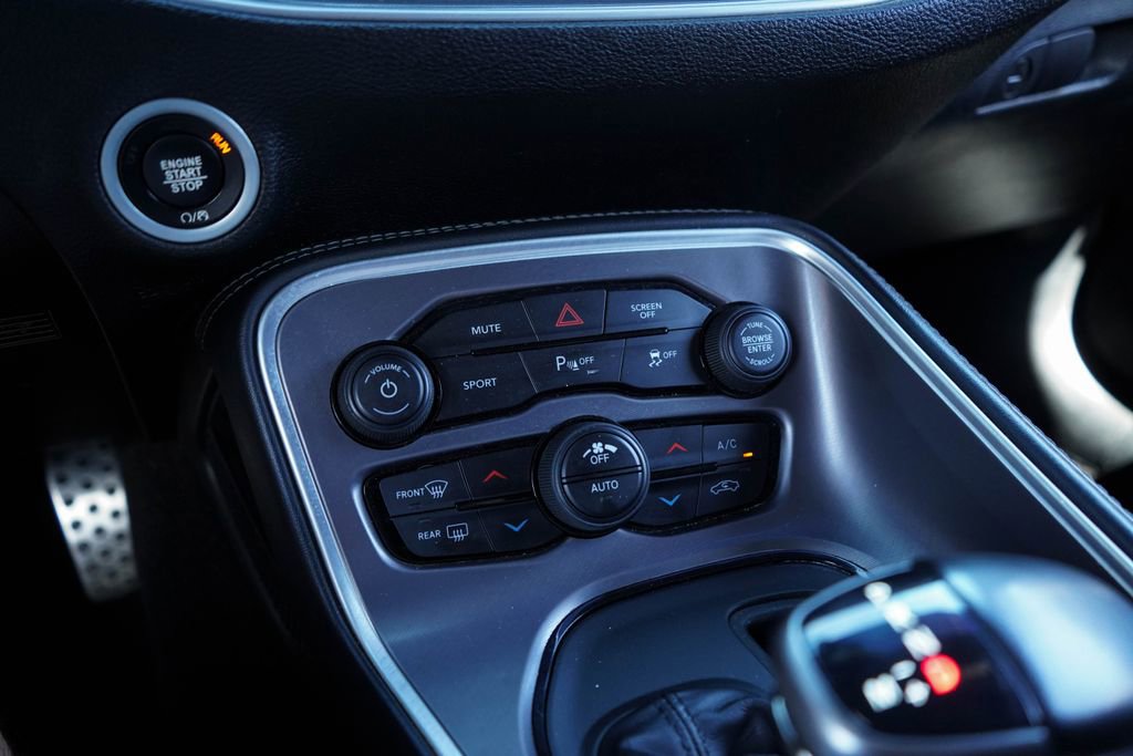 Used 2022 Dodge Challenger R/T image 12