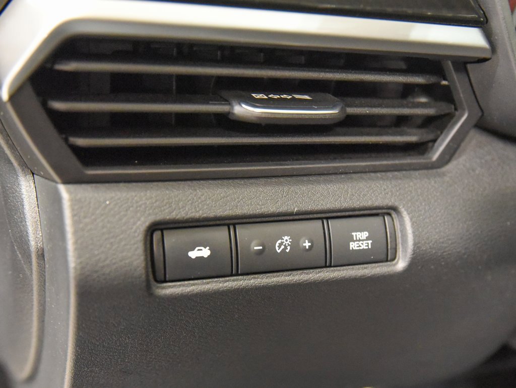 Used 2023 Nissan Altima 2.5 SR w/ SR Premium Package image 13