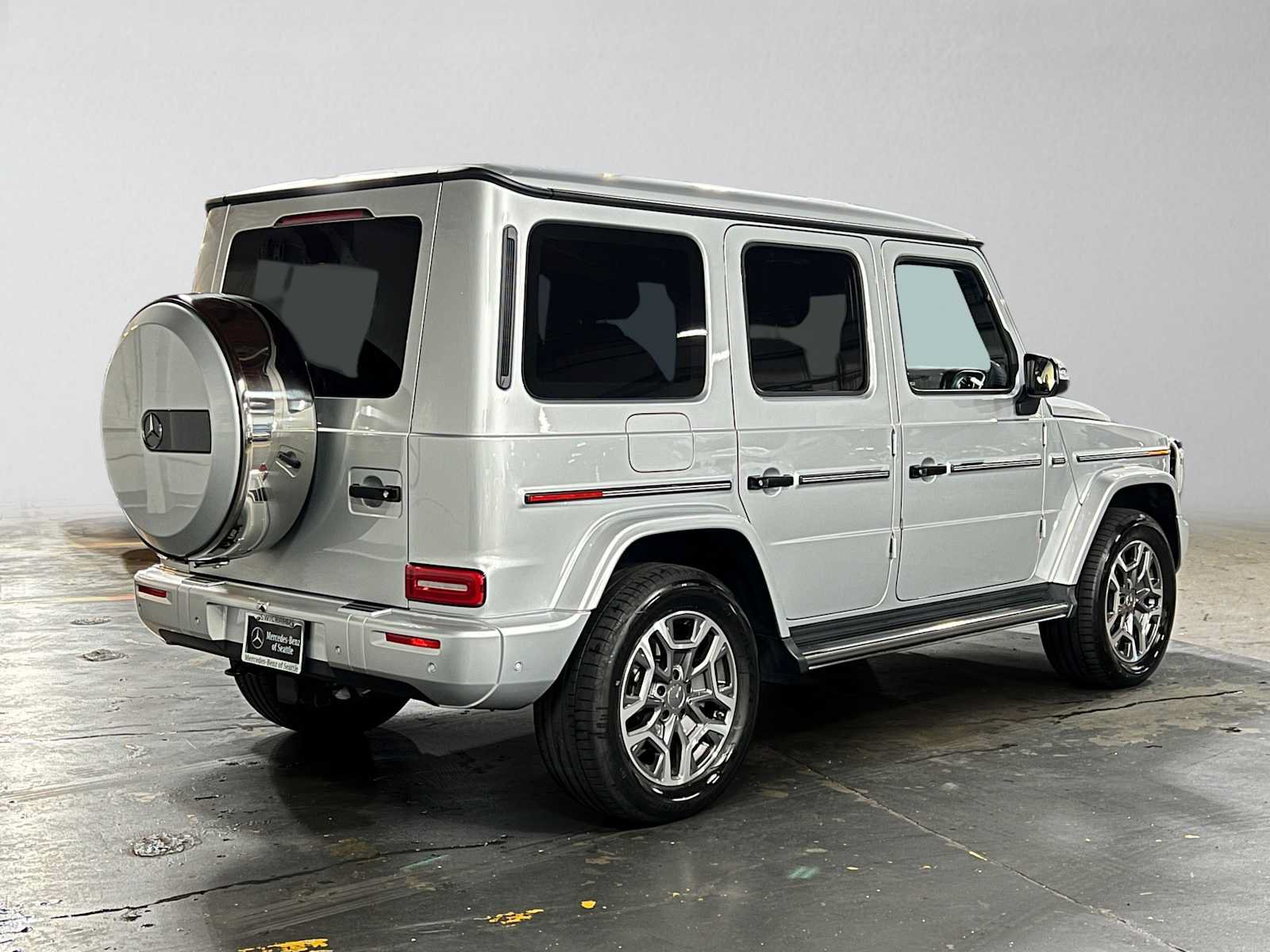 Certified 2025 Mercedes-Benz G 550 image 3