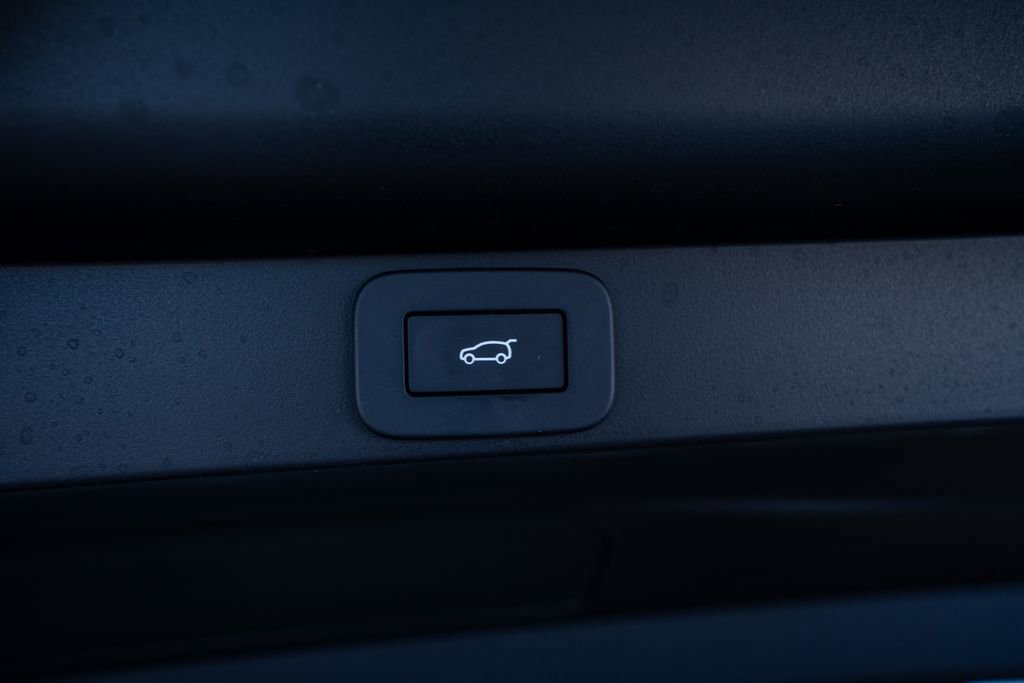 Used 2025 Land Rover Range Rover Autobiography image 57