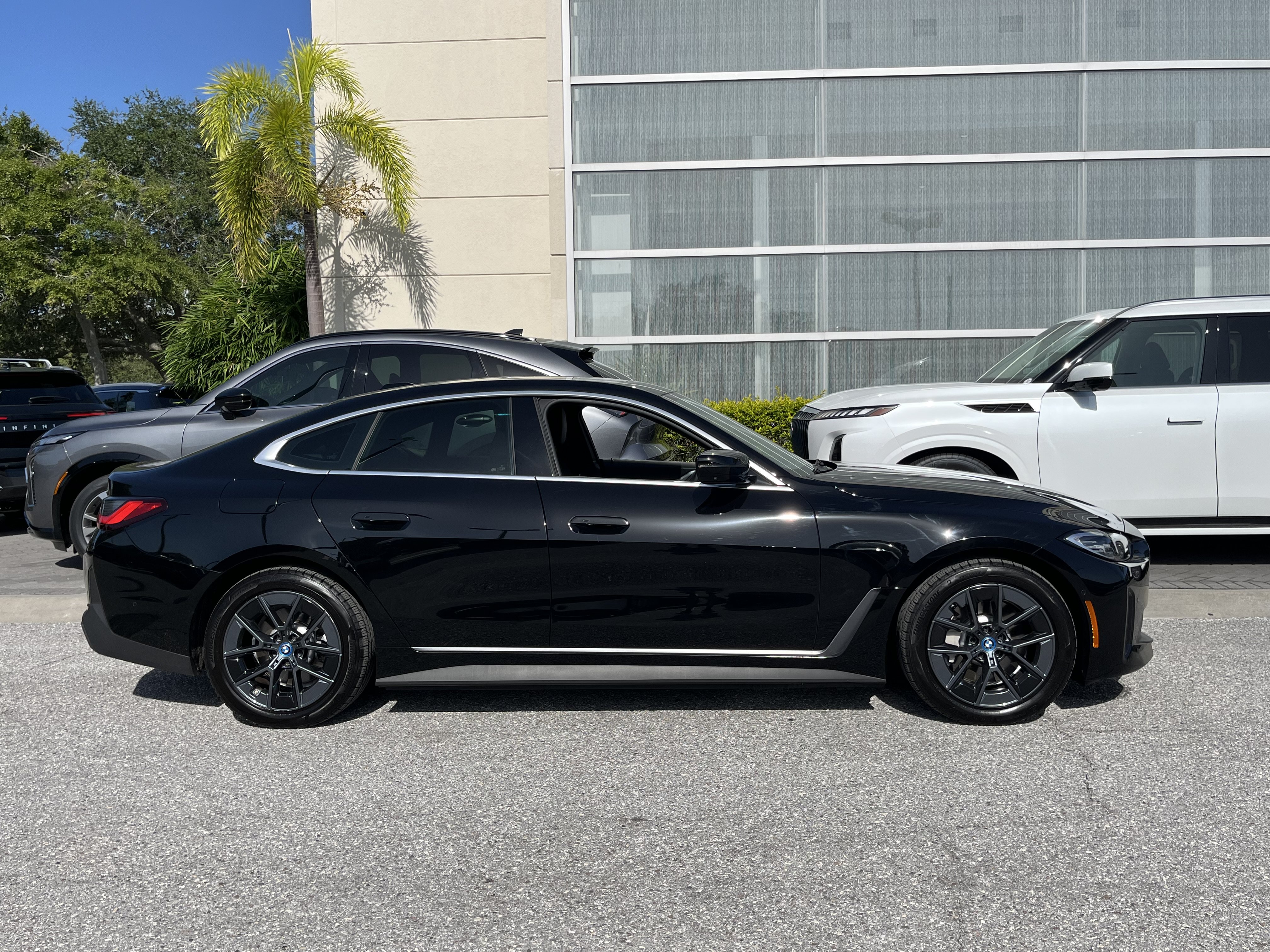 Used 2024 BMW i4 eDrive35 w/ Convenience Package RWD image 10