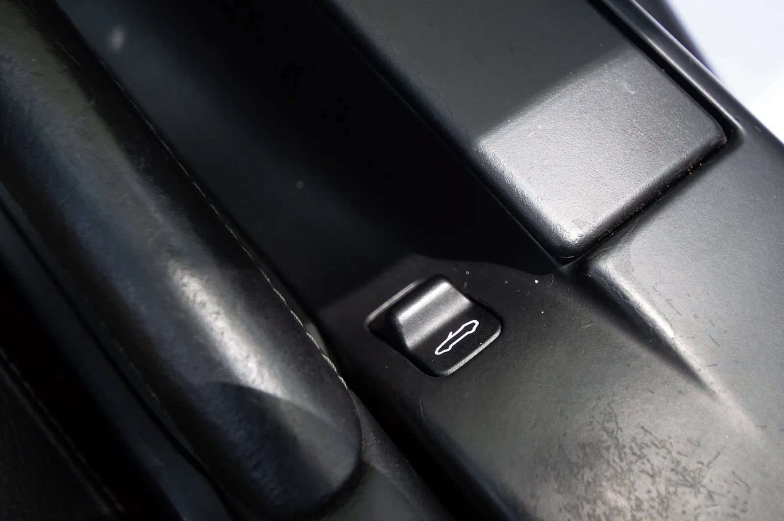 Used 2008 Porsche Boxster S RWD image 56