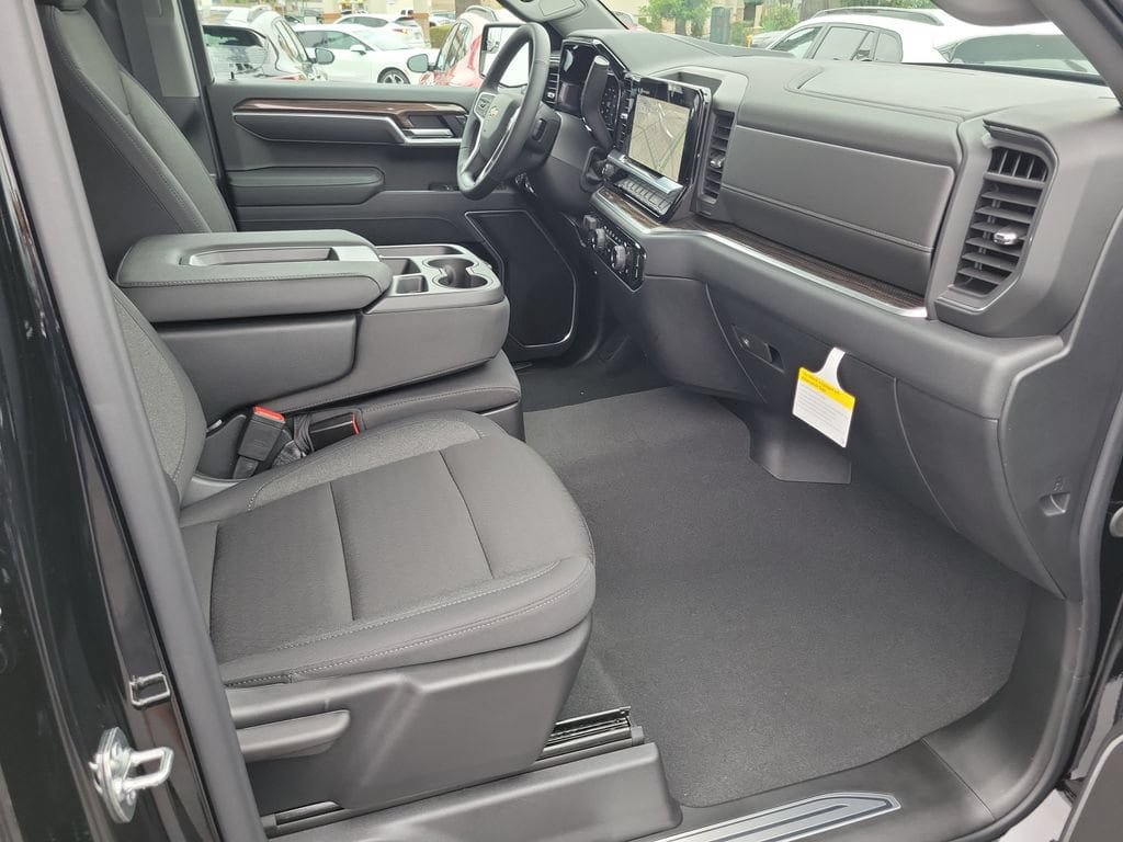 New 2026 Chevrolet Silverado 1500 LT RWD image 17