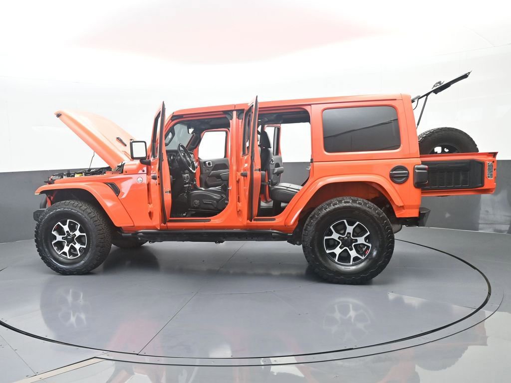 Used 2018 Jeep Wrangler Unlimited Sahara AWD/4WD image 68