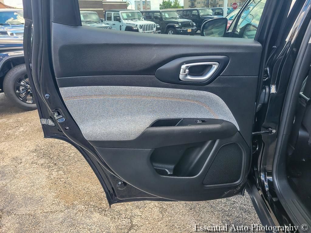 Certified 2022 Jeep Compass Sport AWD/4WD image 20