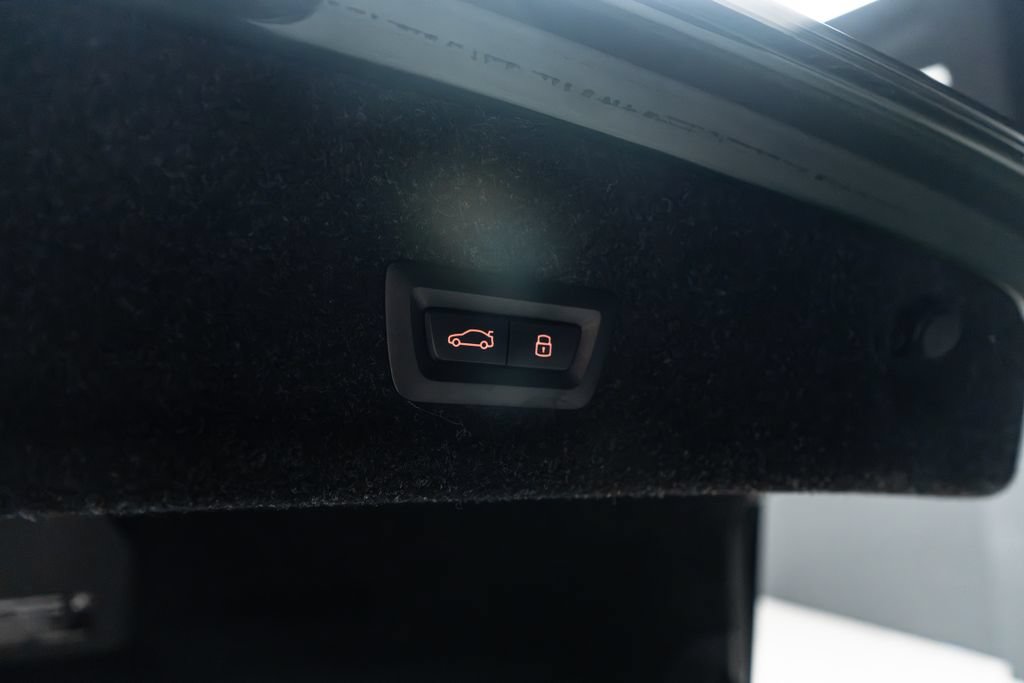 Used 2025 BMW M3 Competition w/ M Carbon Exterior Package AWD/4WD image 62