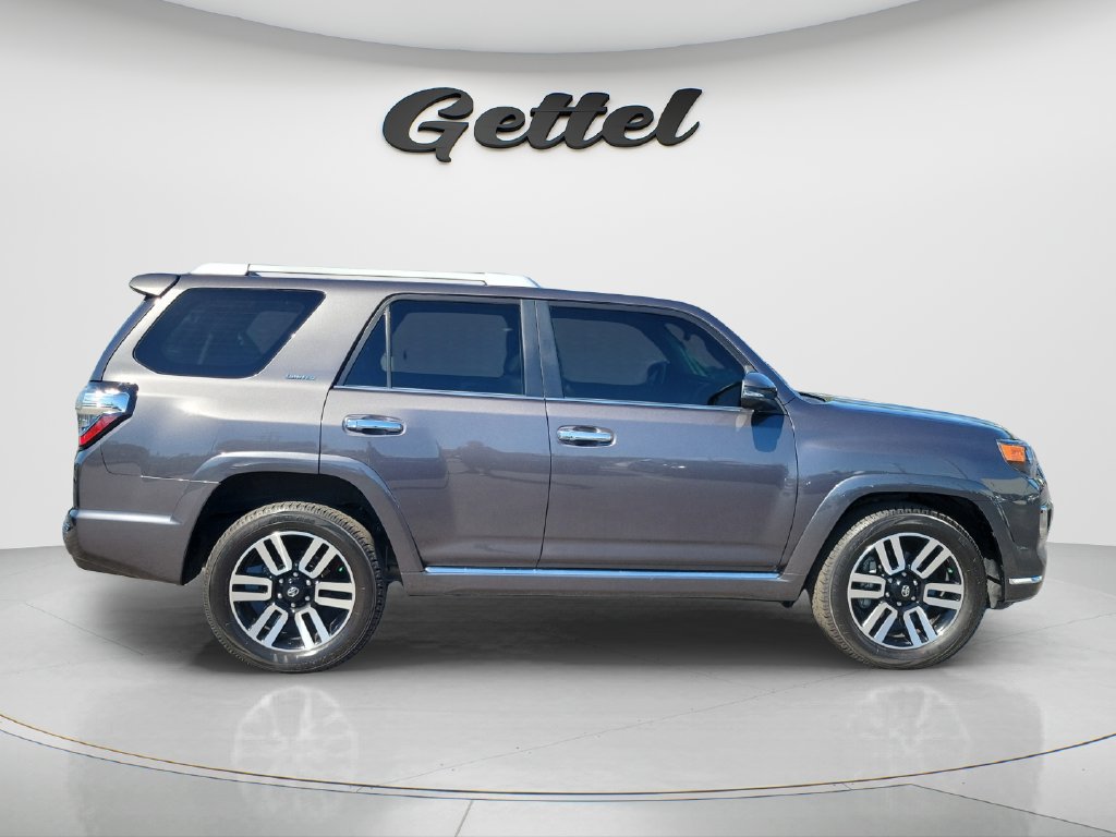 Used 2022 Toyota 4Runner Limited RWD image 4