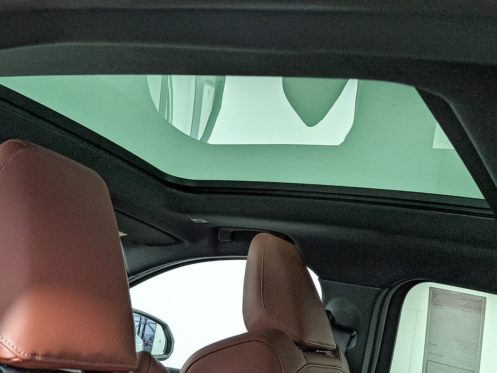 New 2026 BMW X2 xDrive28i w/ Technology Package image 8